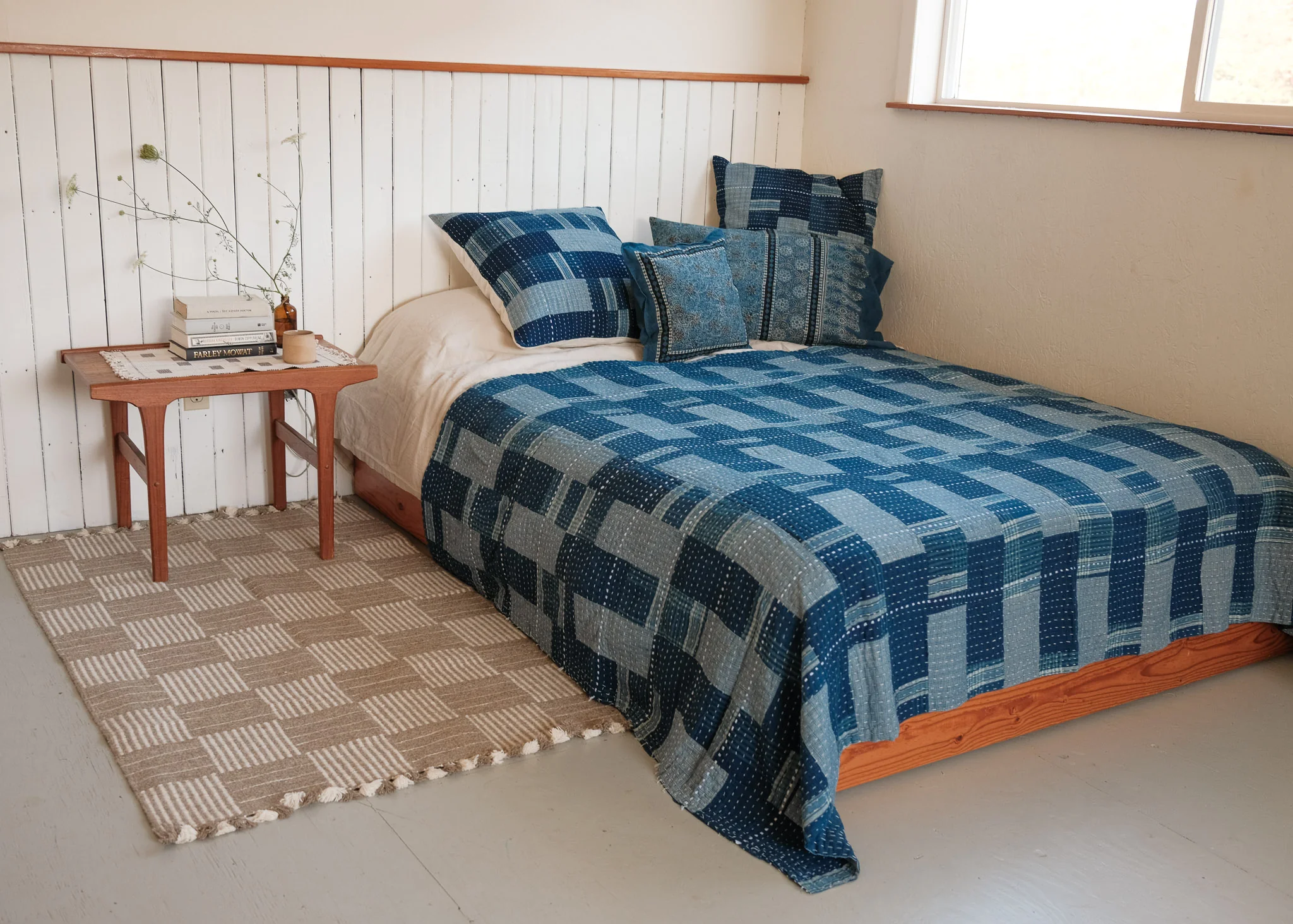 Bengal Handstitched Indigo Quilt - Currents - Image 6
