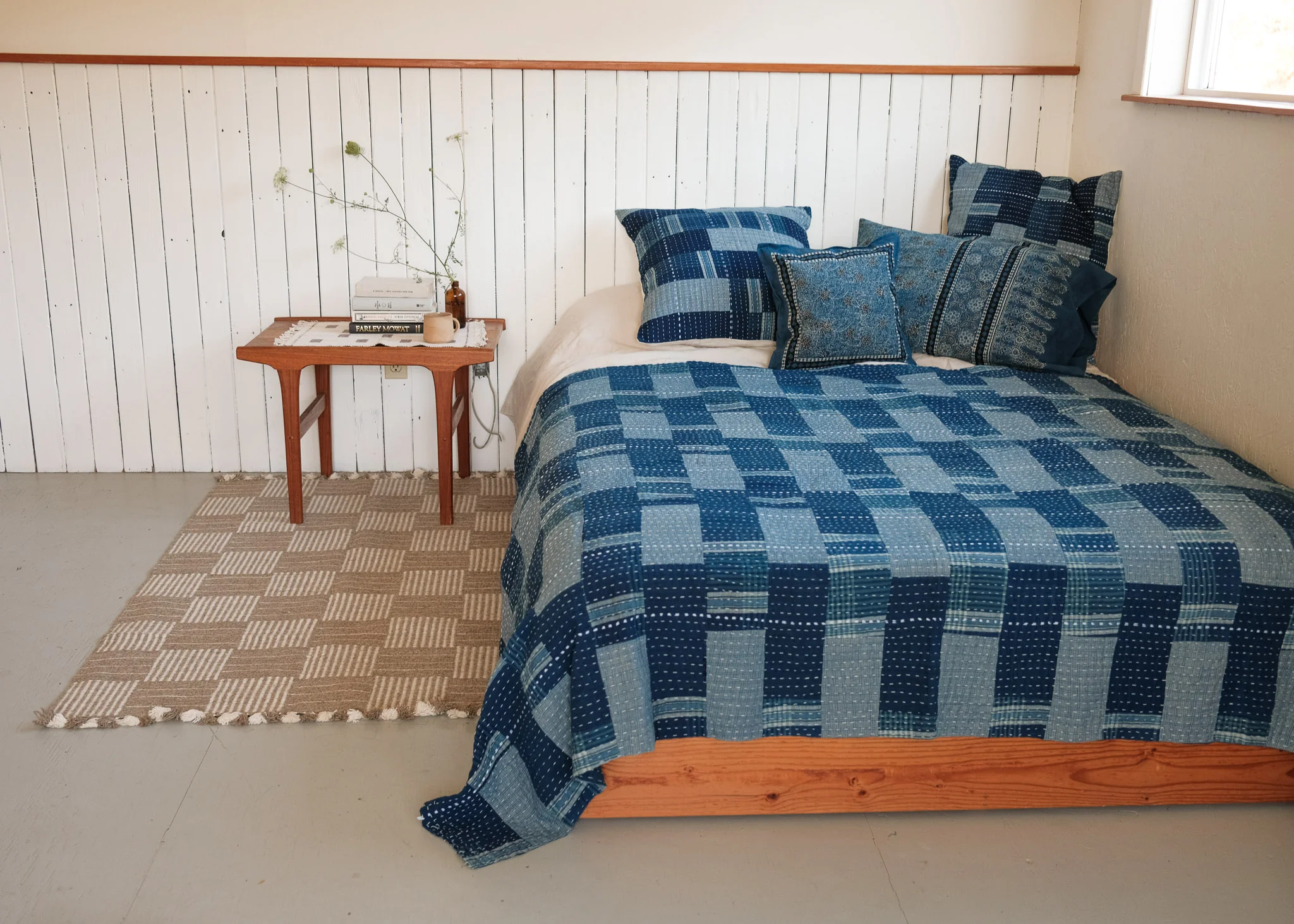 Bengal Handstitched Indigo Quilt - Currents - Image 7