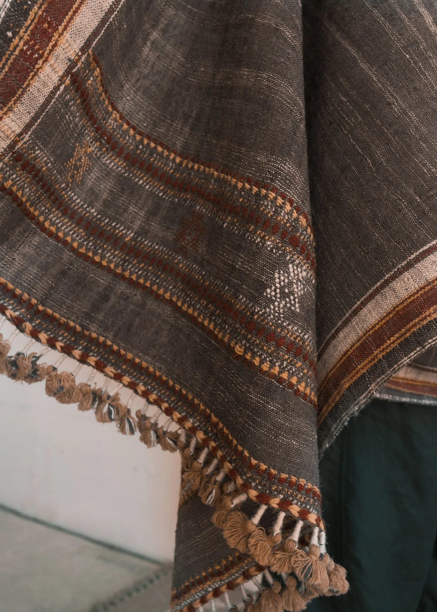 Bhujodi Shawl - Deshi Wool - Earth - Image 4