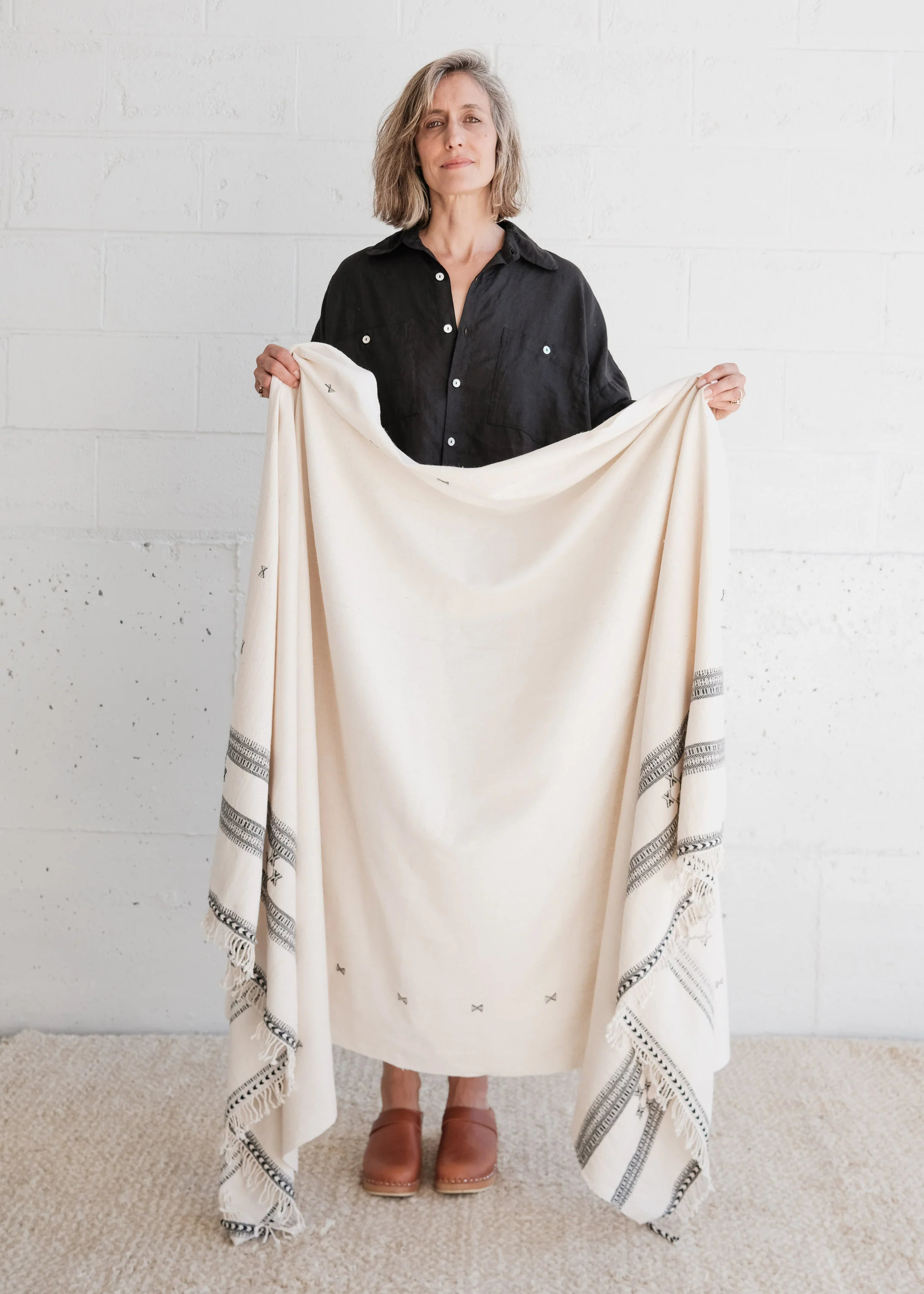 Bhujodi Blanket Shawl - Handwoven Kala Cotton - Symbols - Image 10