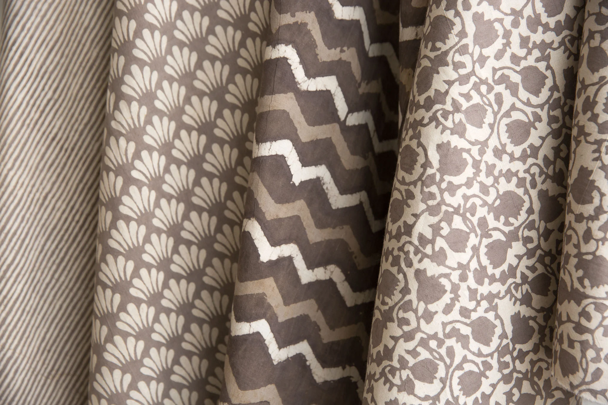 Fabric - Organic Cotton Block Printed with Natural Dyes - Clay Bloom - Image 3