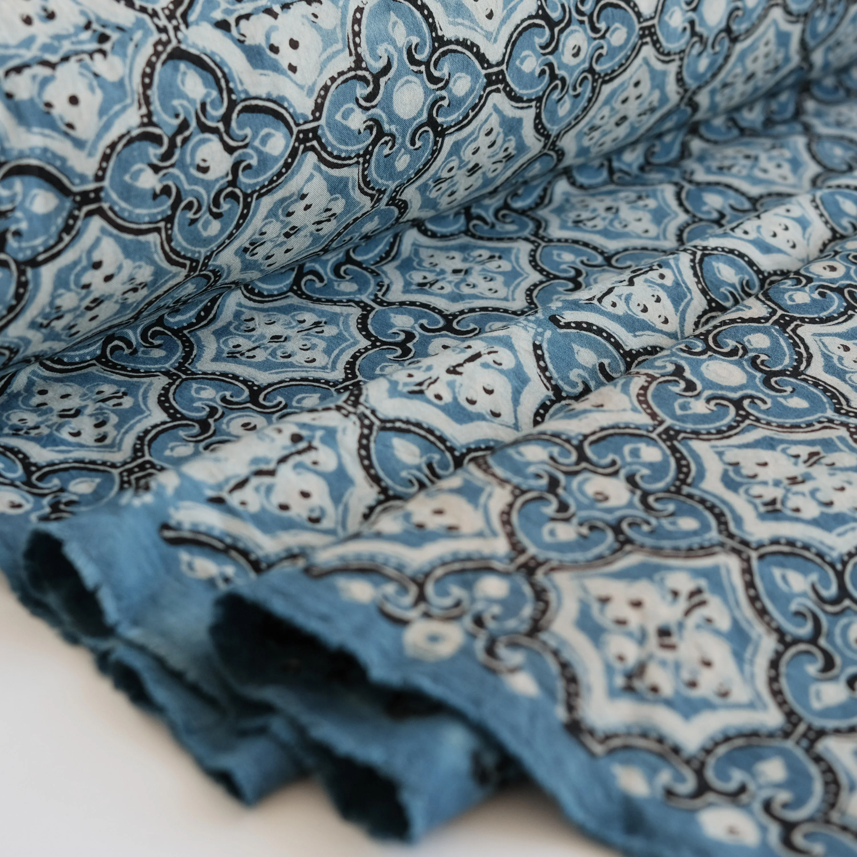 Fabric - Organic Cotton Block Printed with Natural Dyes - Indigo Arabesque - Image 3