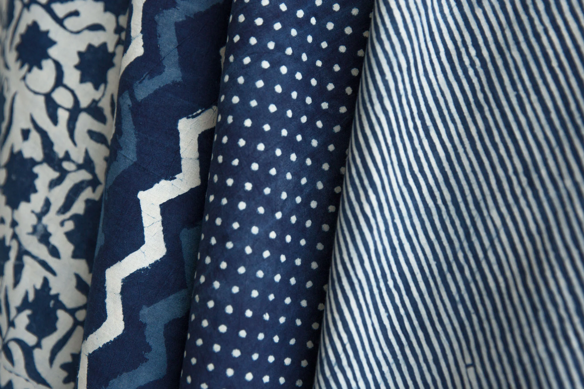 Fabric - Light Organic Cotton Block Printed with Natural Indigo - Wandering Lines - Image 4