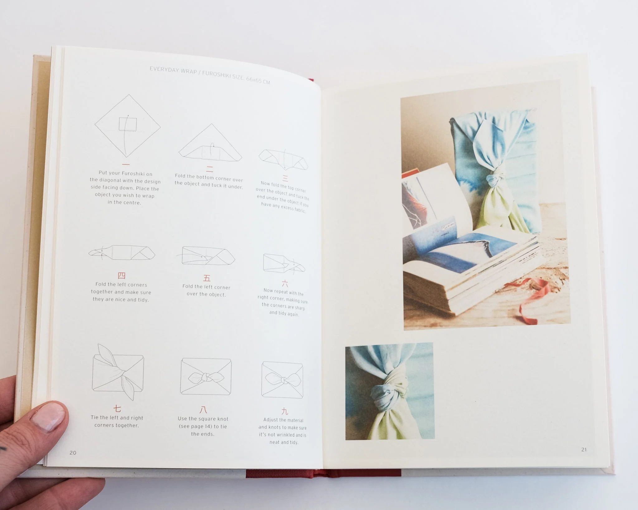 Furoshiki: And the Japanese Art of Gift Wrapping - Image 3