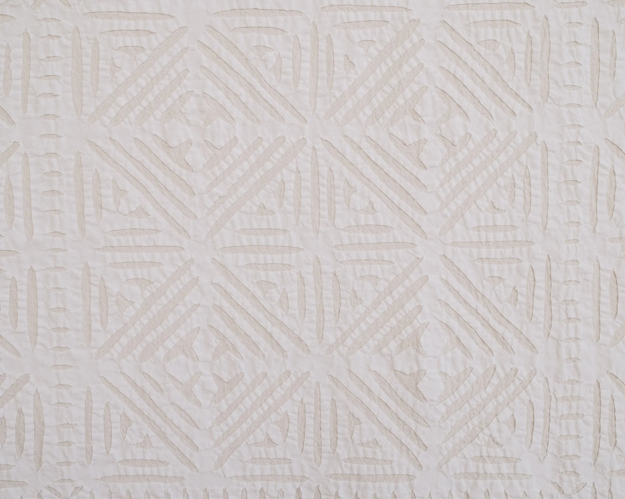 Handstitched Appliqué - White on Natural - Single/Twin - Angular - Image 4