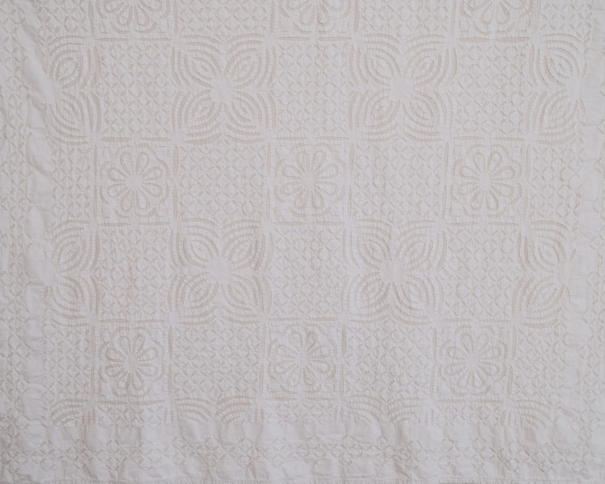 Handstitched Appliqué - White on Natural - Daisy - Image 5