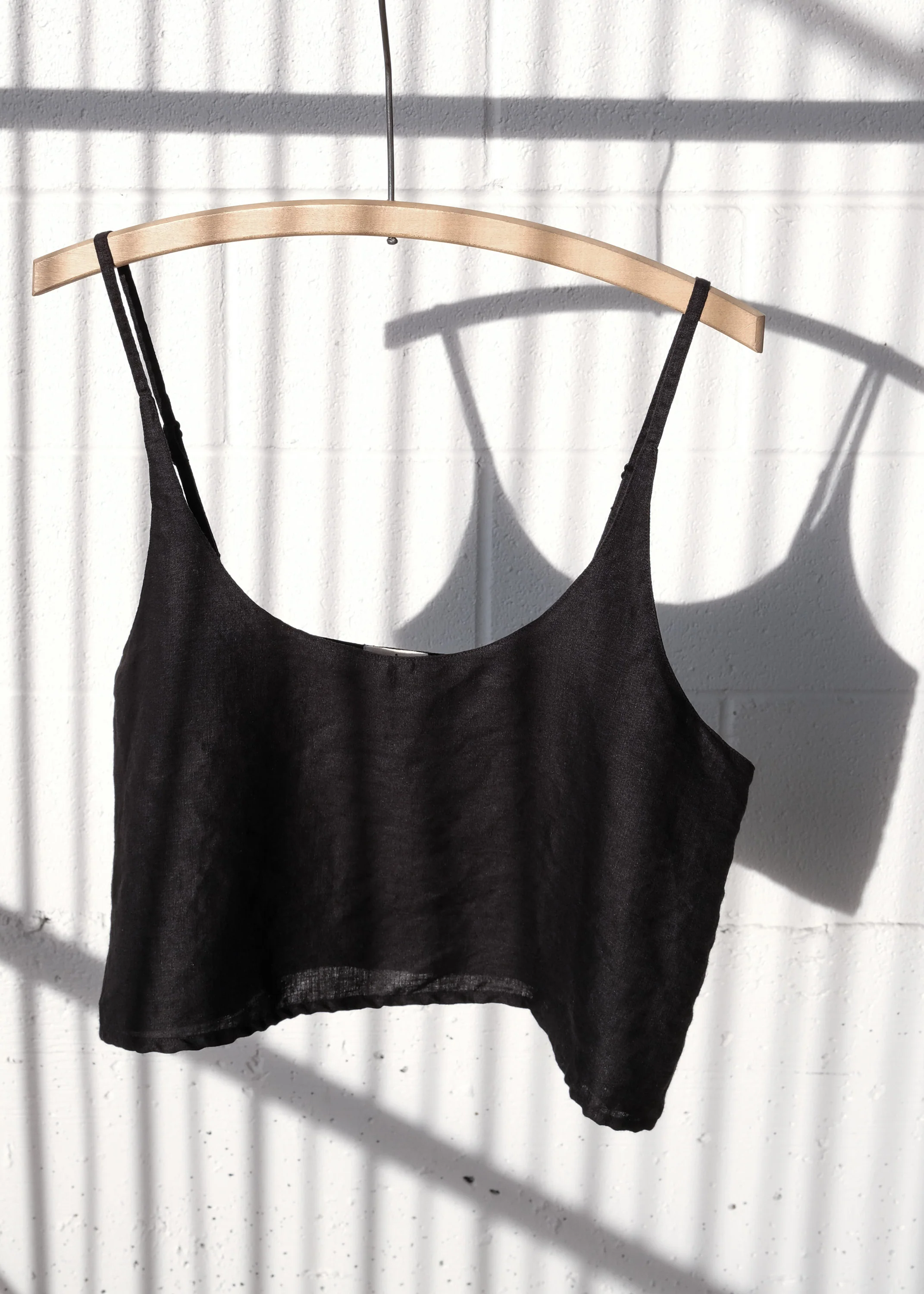 Hibiscus Crop Tank - Linen - Black - Image 9