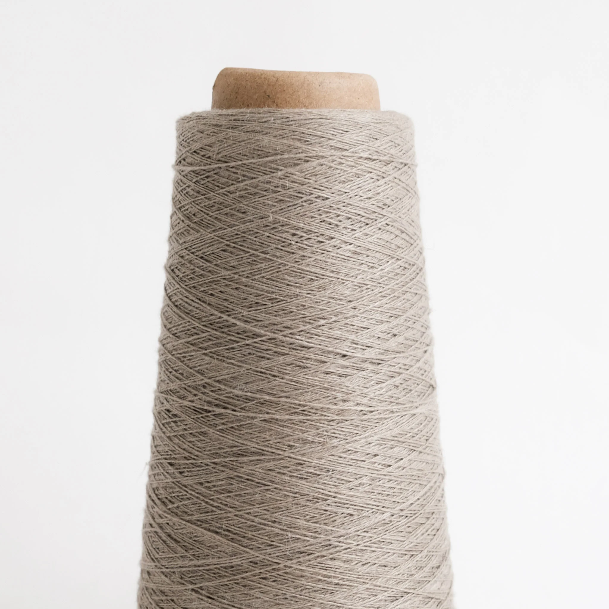 Honest Yarn - Naturally Dyed Organic Linen - Cobweb - Smoke