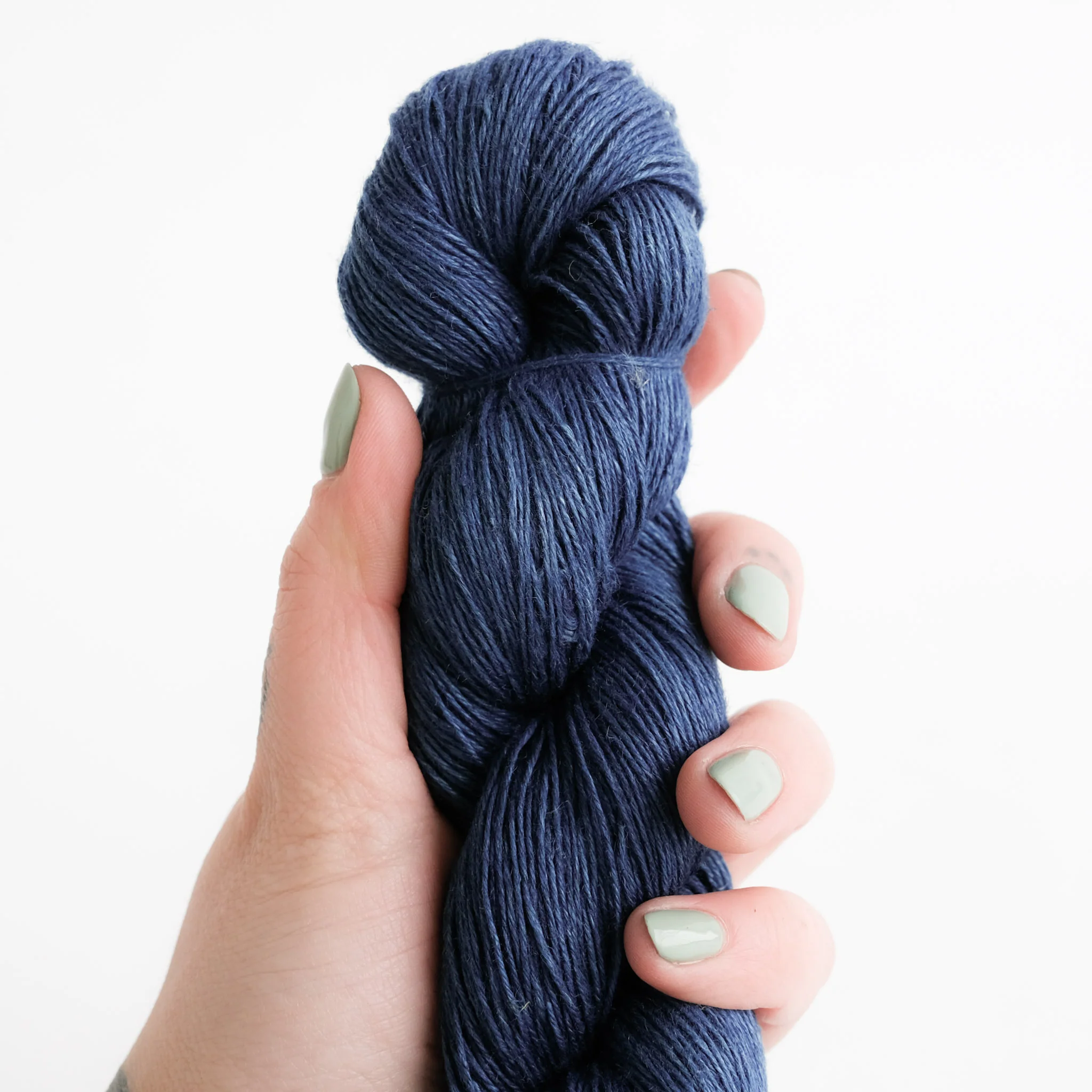 Honest Yarn - Naturally Dyed Organic Linen - Fingering - Indigo Medium - Image 3
