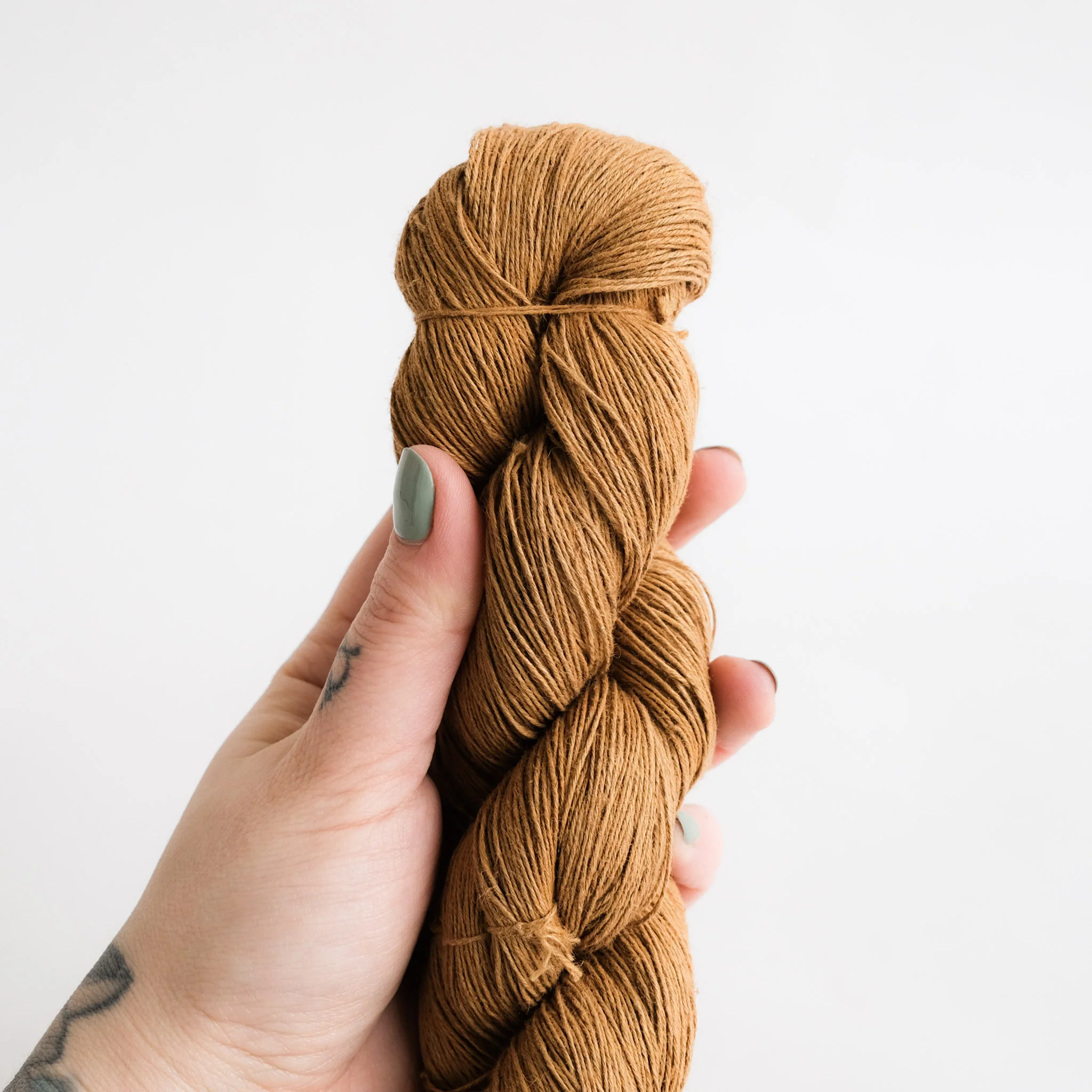 Honest Yarn - Naturally Dyed Organic Linen - Lace - Cutch - Image 3