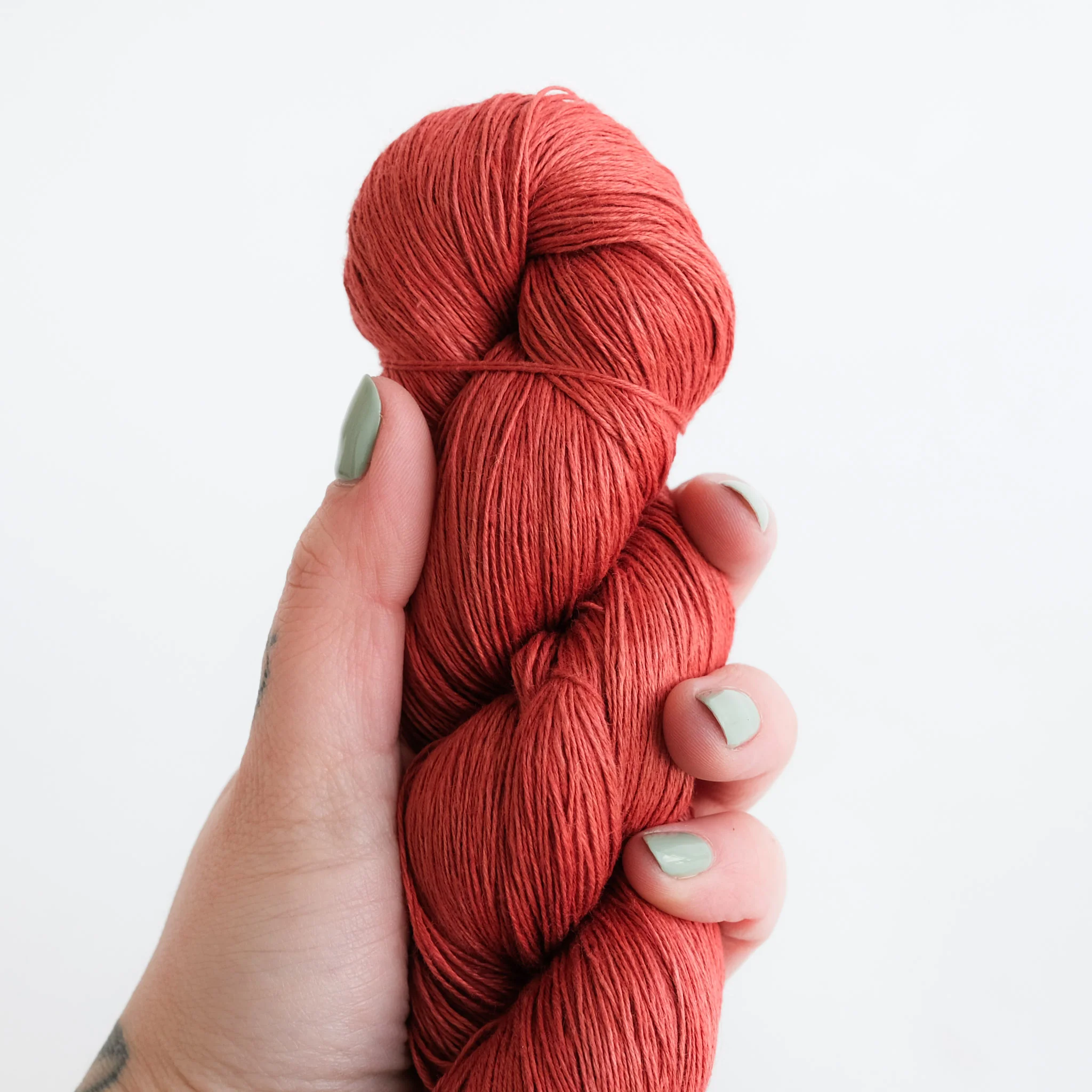Honest Yarn - Naturally Dyed Organic Linen - Lace - Madder Medium - Image 3
