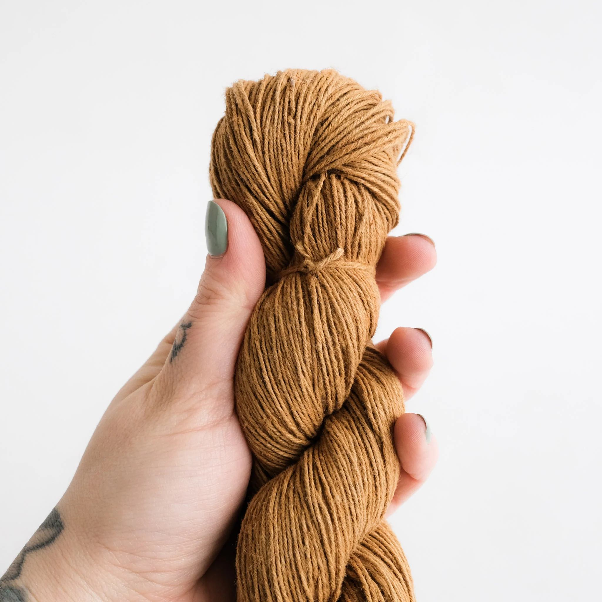 Honest Yarn - Naturally Dyed Organic Linen - Sport - Cutch - Image 3