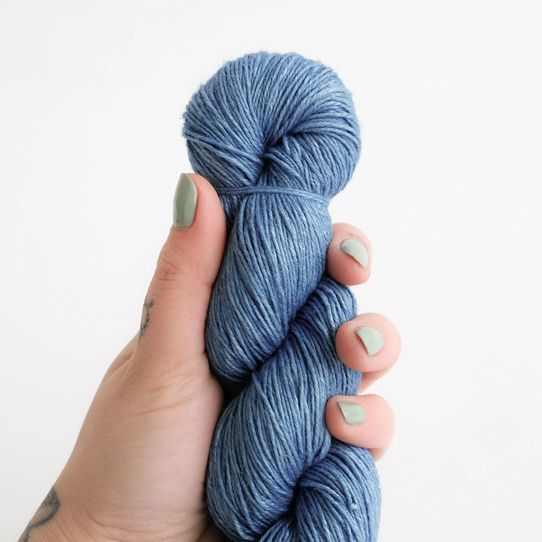 Honest Yarn - Naturally Dyed Organic Linen - Sport - Indigo Light - Image 3