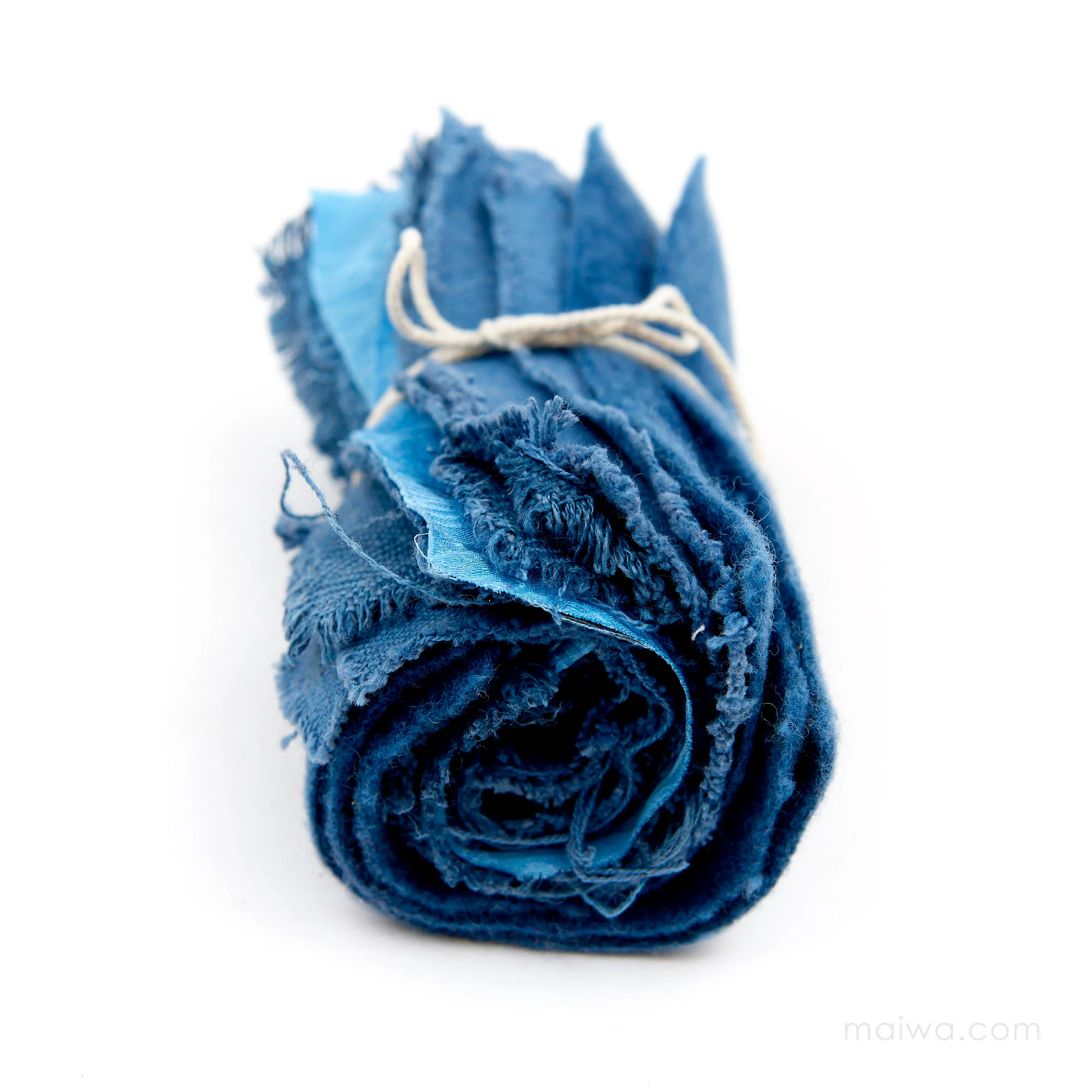 Indigo Natural Dye Cakes 100g (3.6 oz.) - Image 5