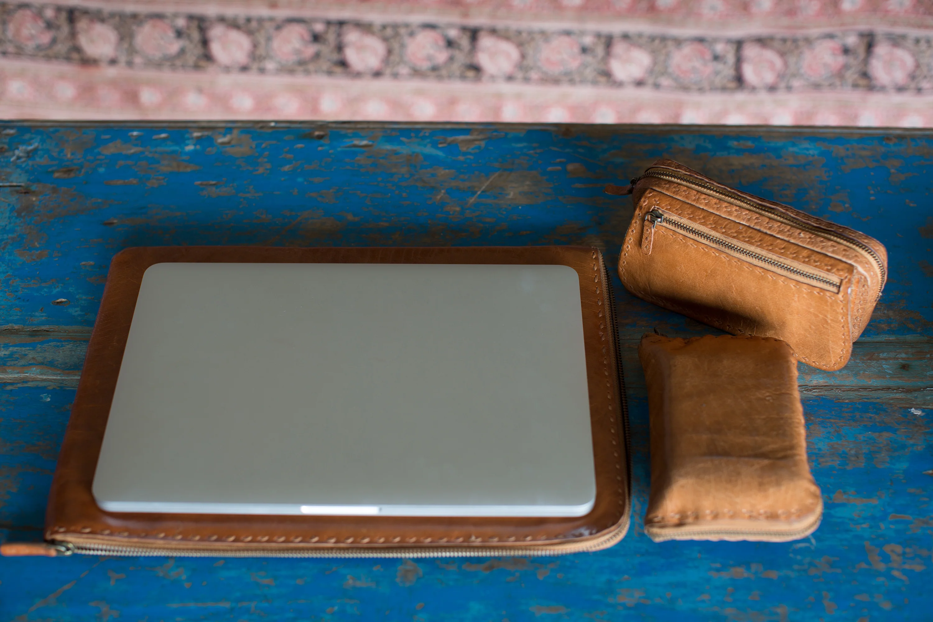 Leather Travel Wallet - Short - Tan - Image 3