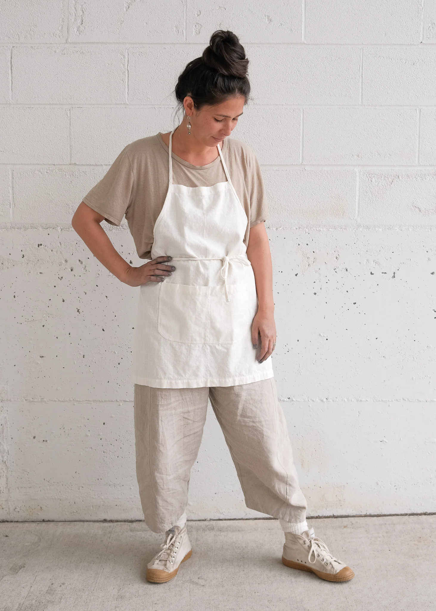 Maiwa Simple Apron - Organic Cotton - Image 3