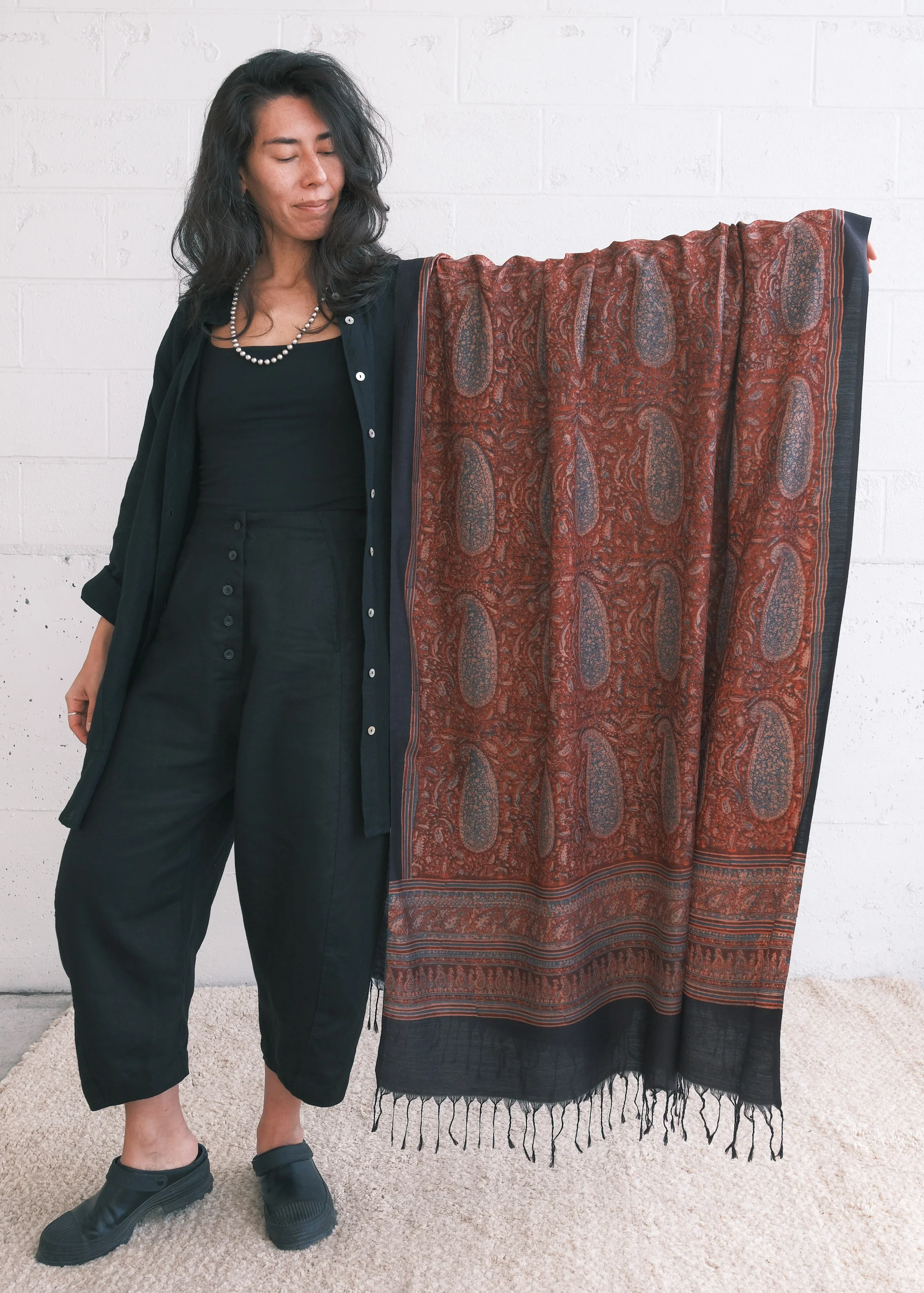 Mumbai Block Print Shawl - Handwoven Silk - Scarlet Gardens - Image 3