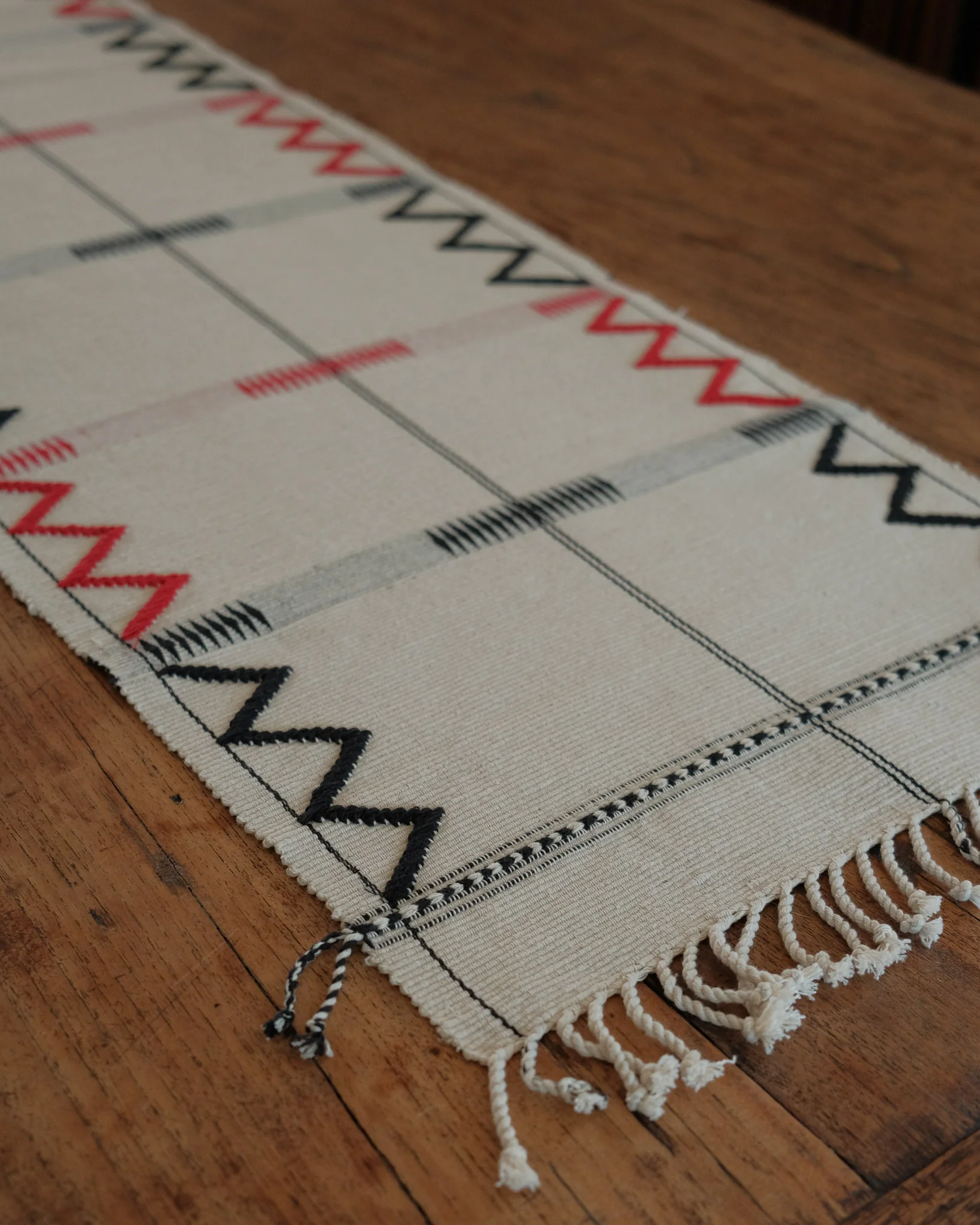 Nagaland - Handwoven Cotton Runner - Black & Red - Image 5