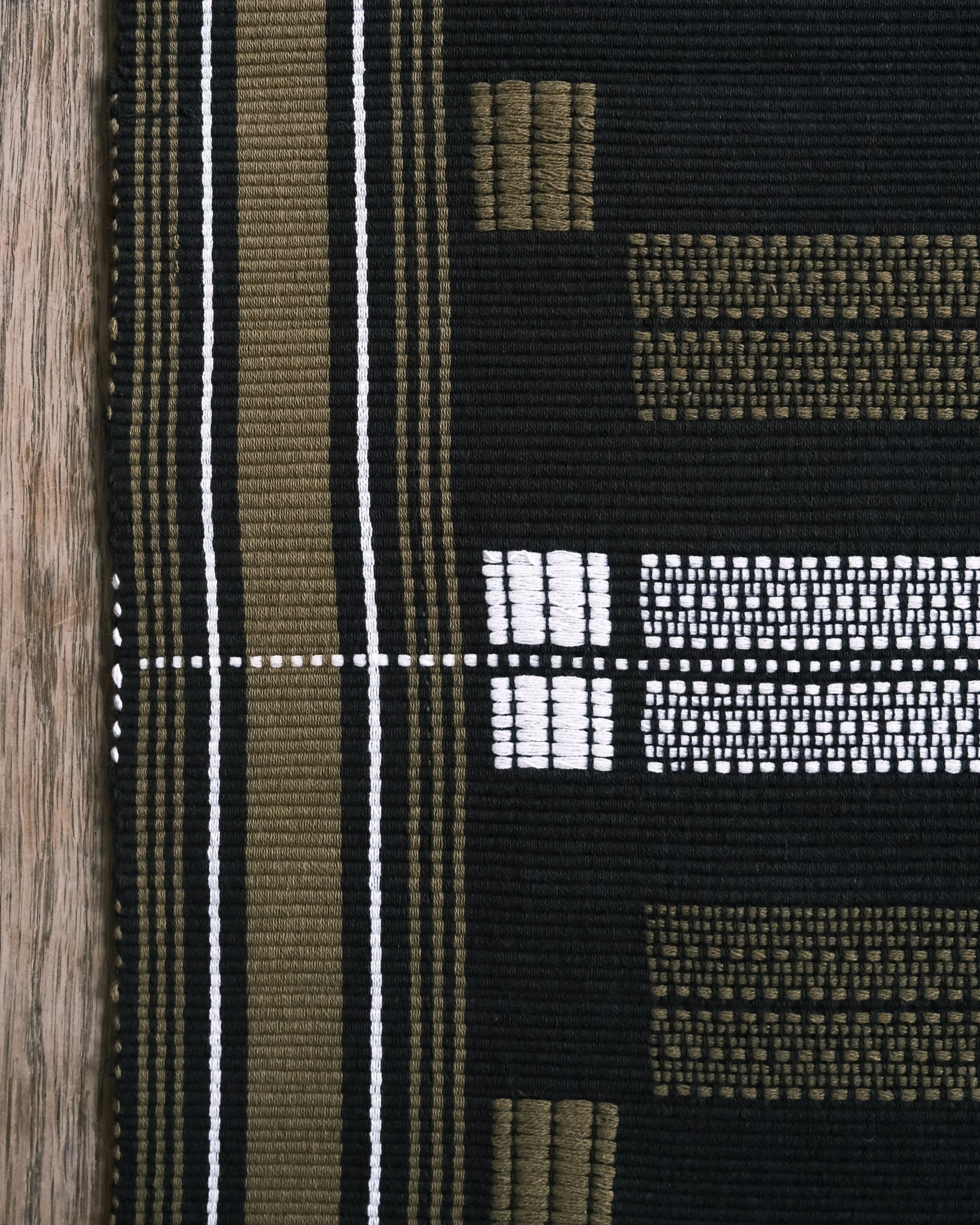 Nagaland - Handwoven Cotton Runner - Harmonium - Image 4