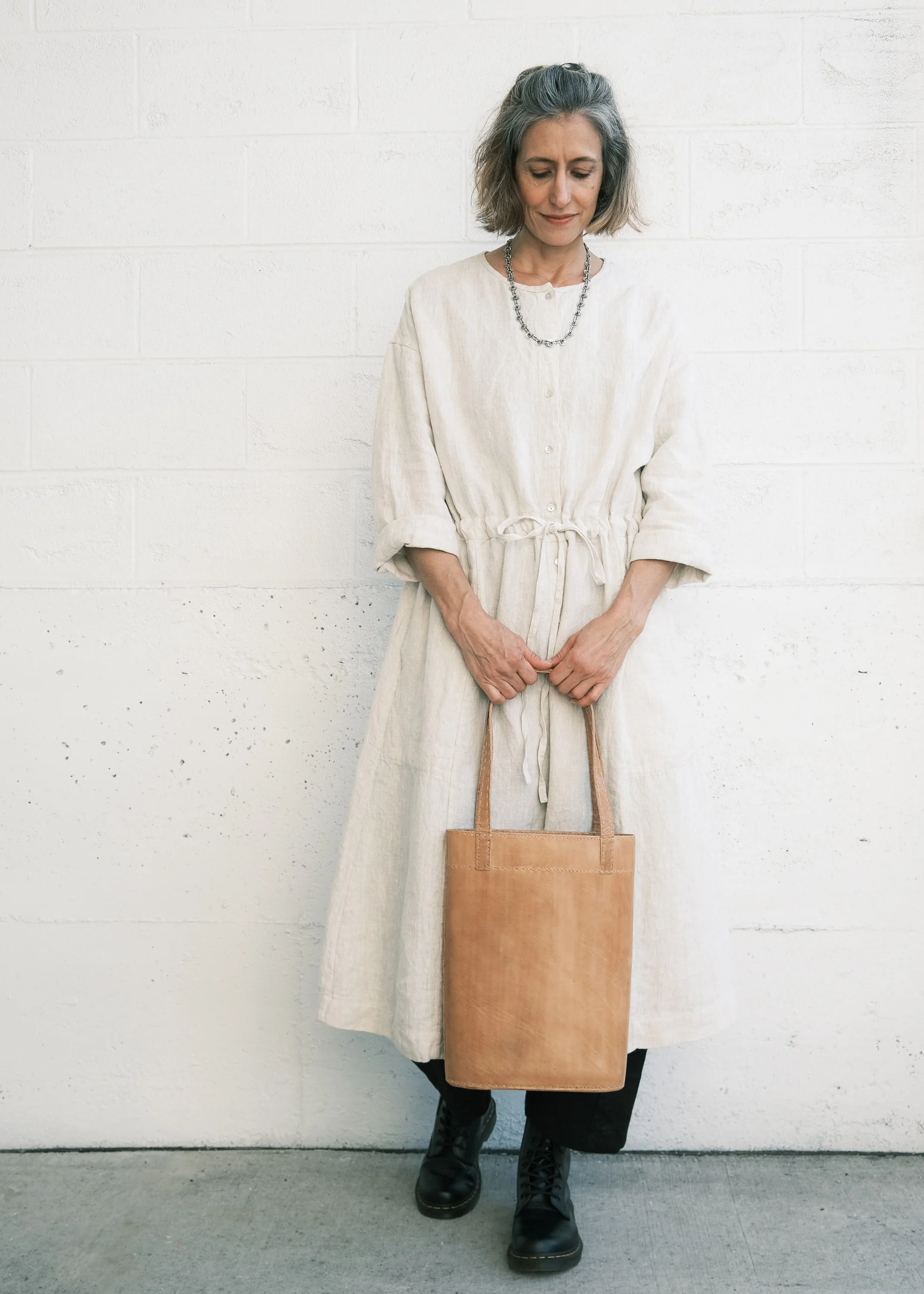 Leather Slim Tote - Tan