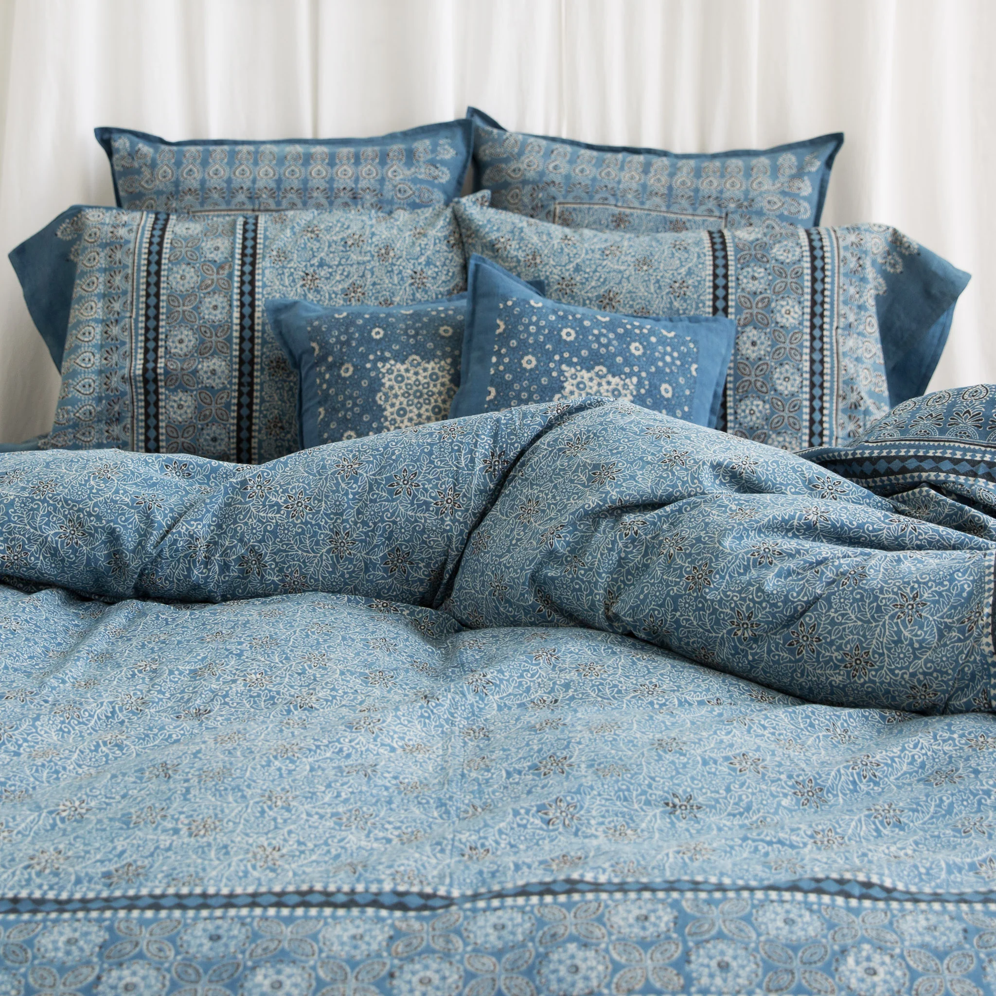 Organic Cotton Duvet  Cover - Ajrakh Indigo Vine - Image 3
