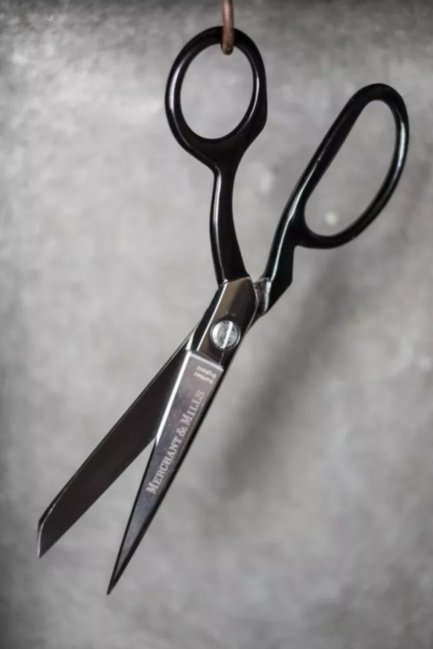 Scissors - 10" Sidebent Tailor's Shears