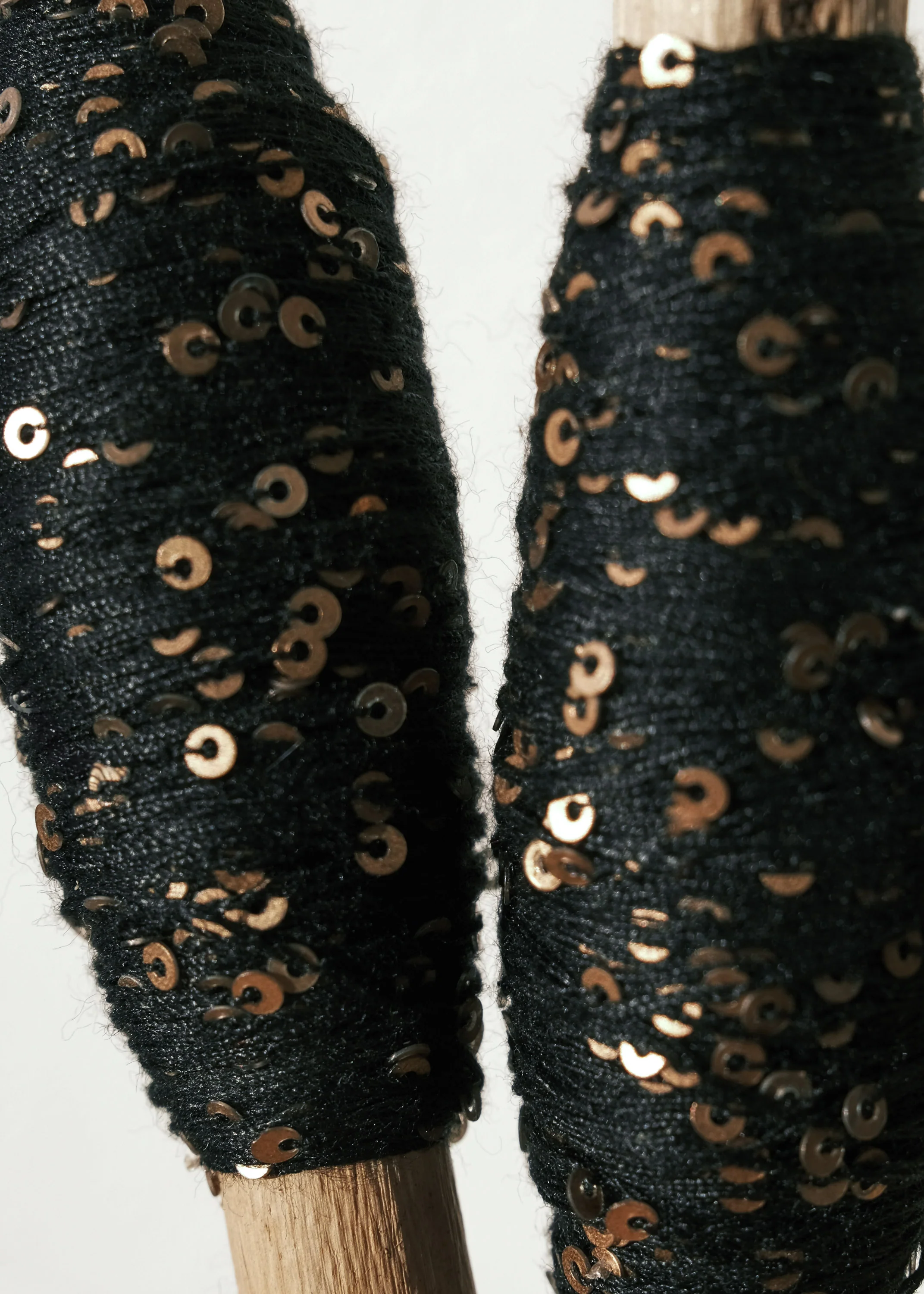 Sequin Thread - 50m Spool - Black - Image 4