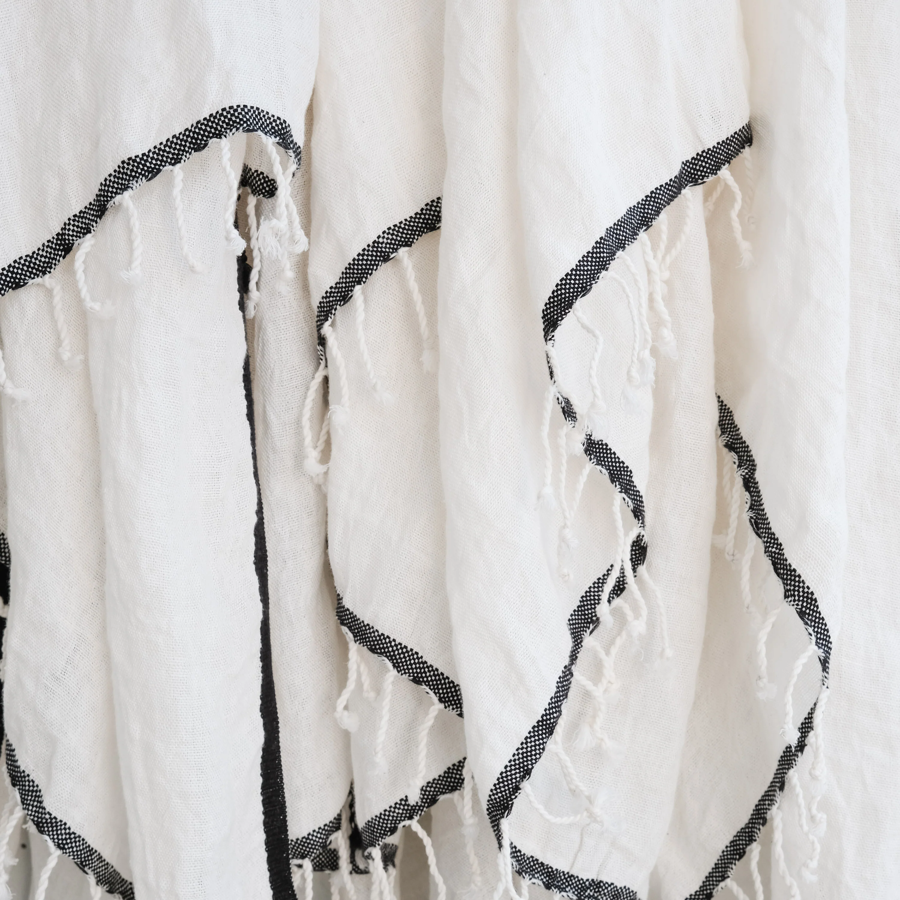 Shawls - Linen Handwoven with Black Border - 6 pack - Image 3