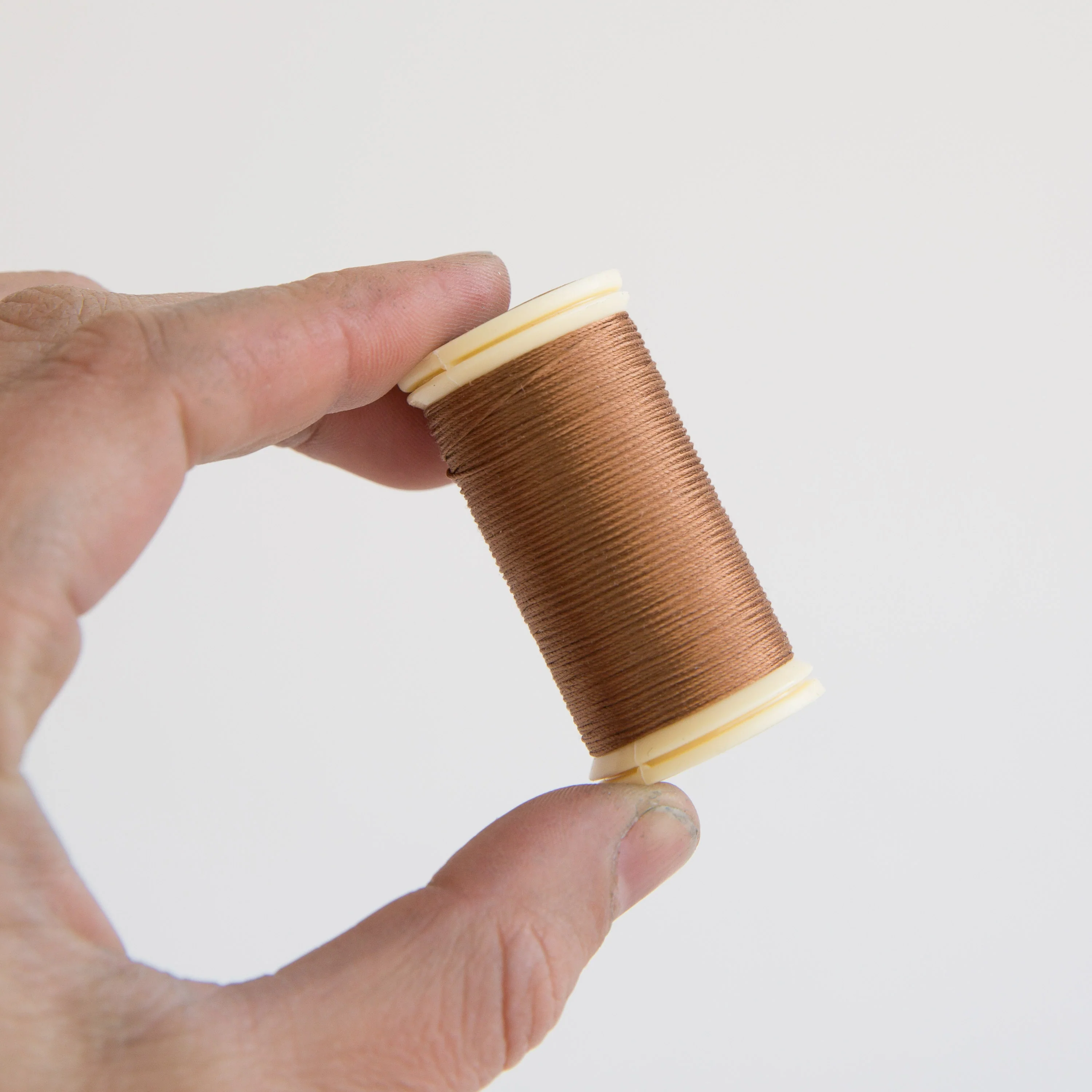 Silk Sewing Thread - Fil Au Chinois Perlé - Bear - Image 3