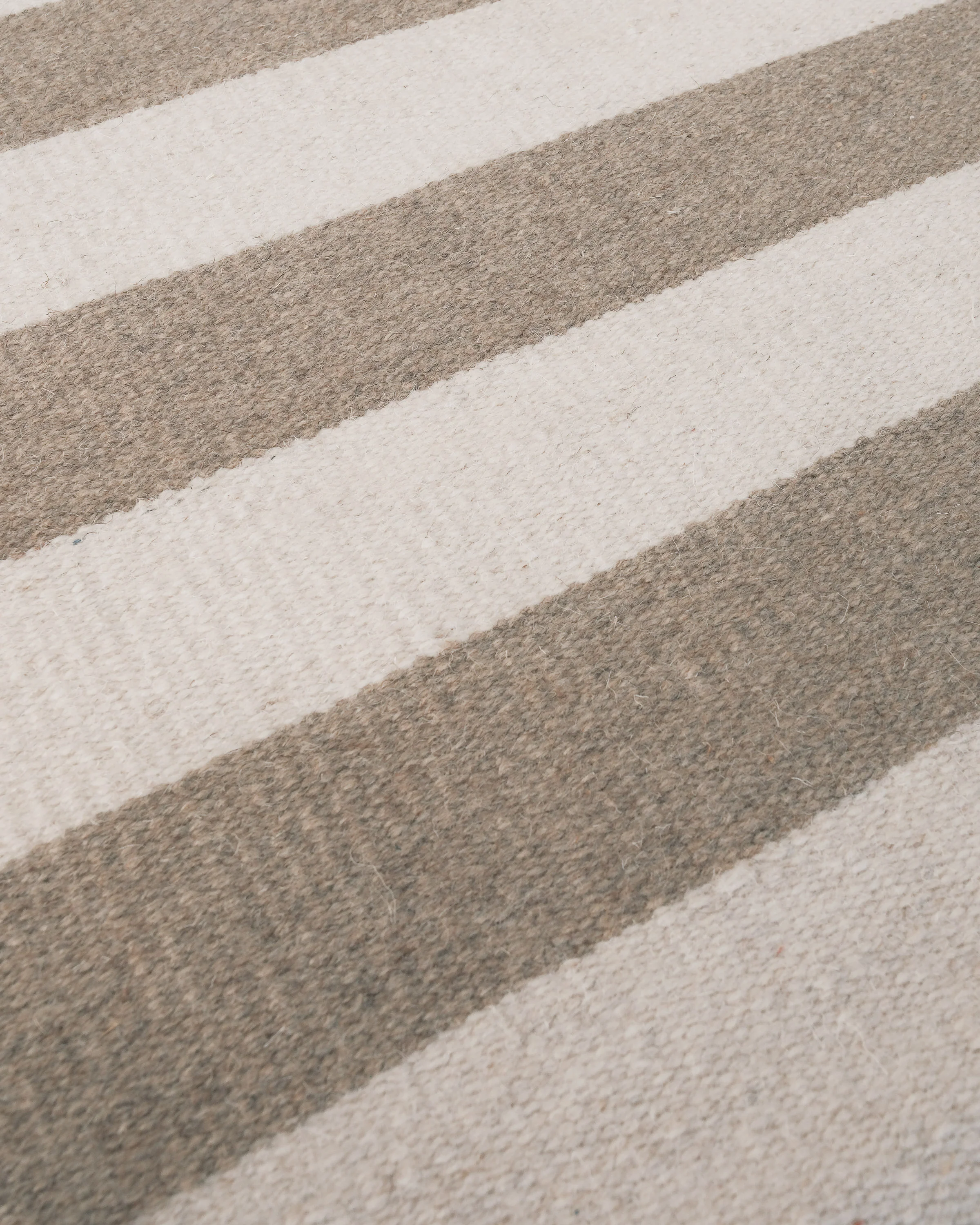 Wool Jawaja Carpet - Large - Seaside - Image 4